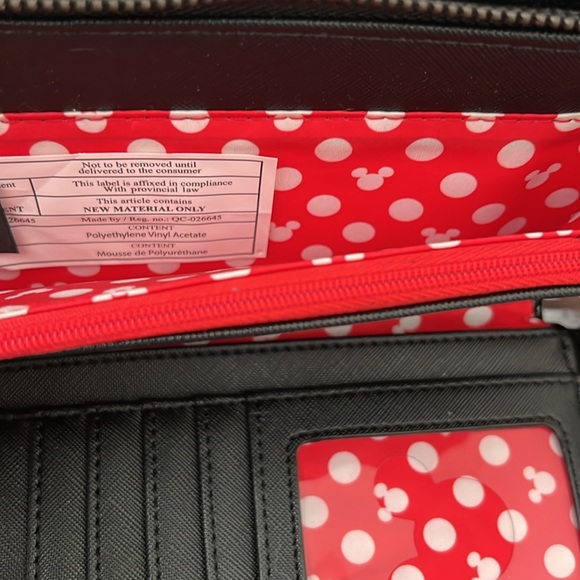 Loungefly Minnie and Mickey wallet - Picture 5 of 8